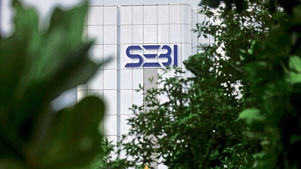 fund of funds - How Fund of Funds Help AIFs Bypass SEBI’s Investor Cap