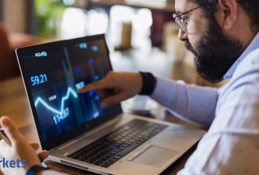 investing lessons - 7 Timeless Investing Lessons for Volatile Markets Today
